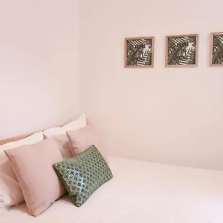 Historic Center Apartman *
